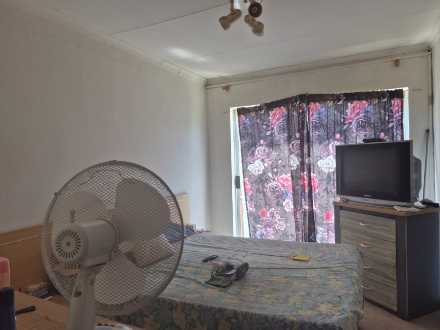 2 Bedroom Property for Sale in Aliwal North Eastern Cape